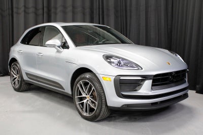 2025 Porsche Macan Base