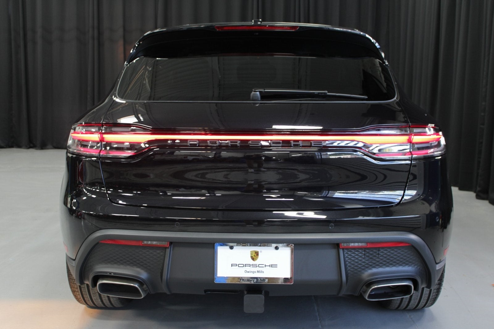 2026 Porsche Macan Base