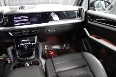 2025 Porsche Cayenne Base