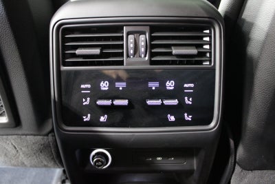 2025 Porsche Cayenne Base