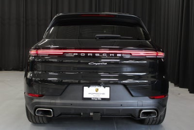 2025 Porsche Cayenne Base