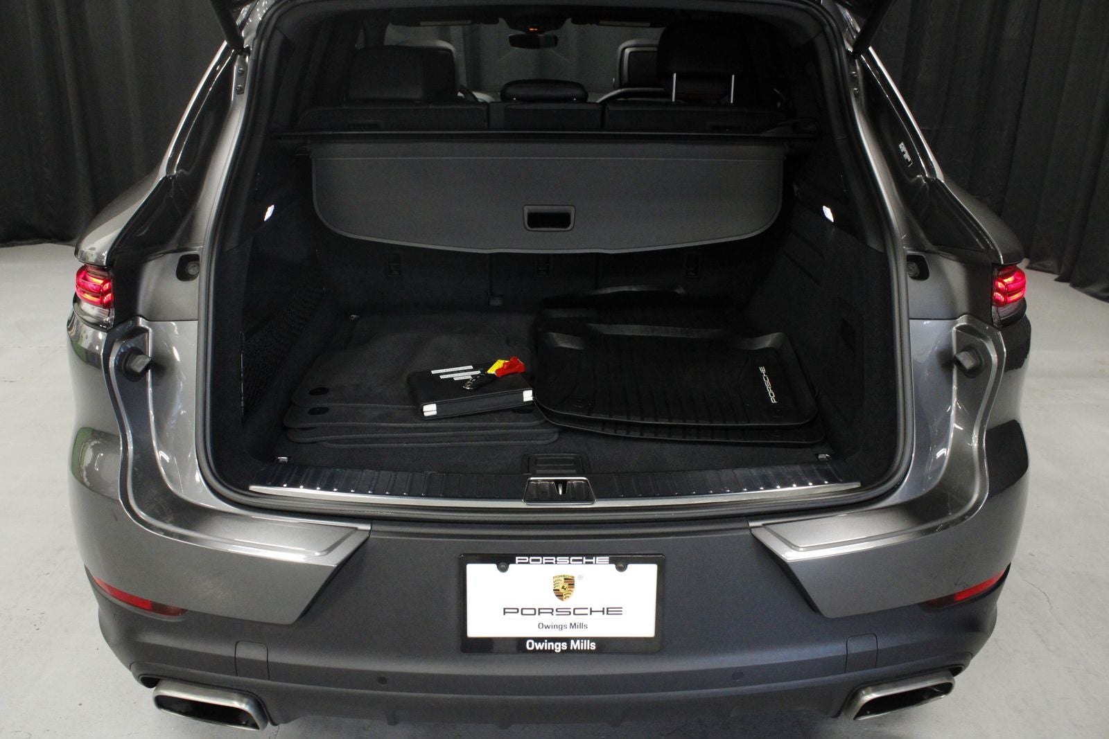 2025 Porsche Cayenne Base