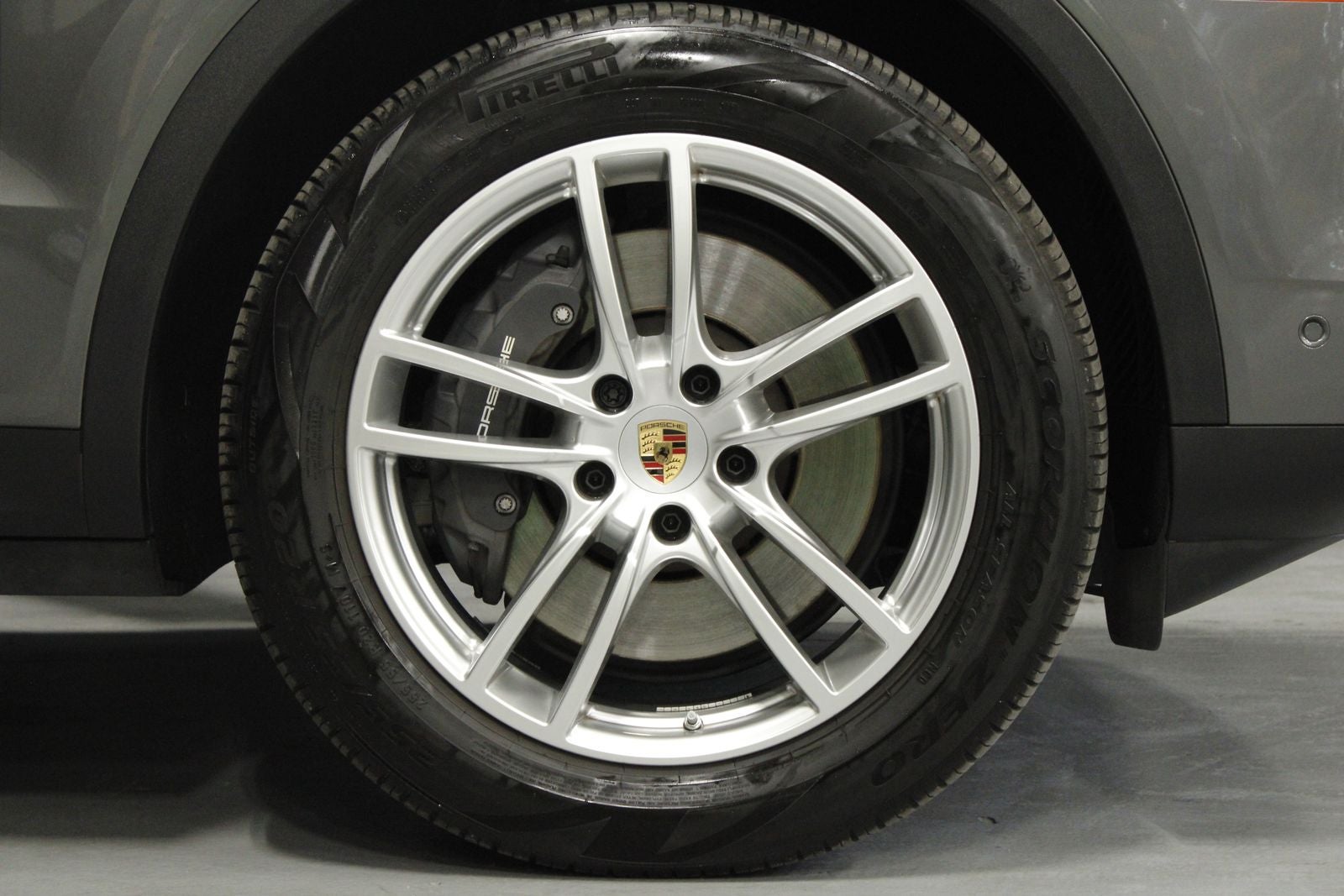 2025 Porsche Cayenne Base