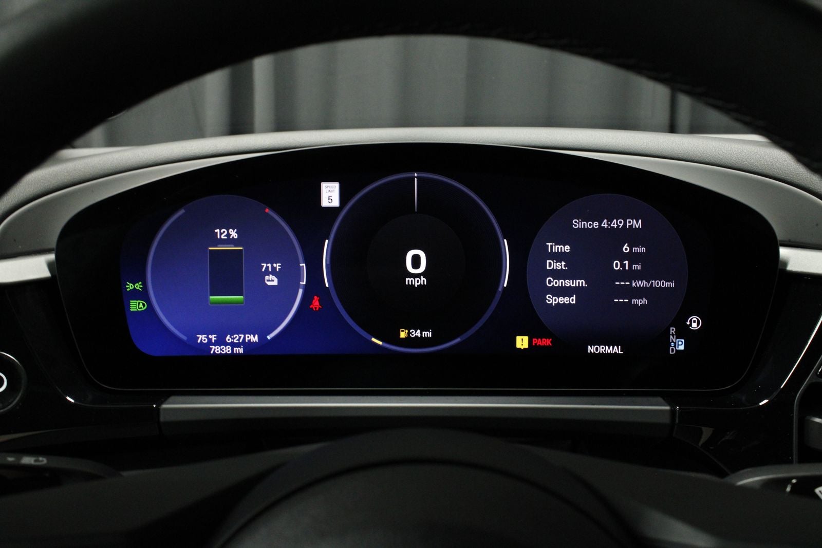 2025 Porsche Macan 4 Electric