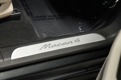 2025 Porsche Macan 4 Electric