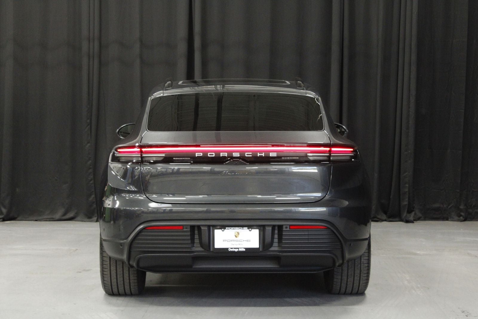 2025 Porsche Macan 4 Electric