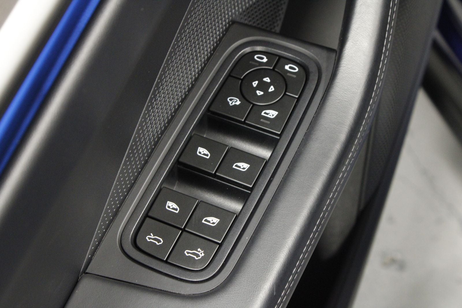 2024 Porsche Macan Macan 4 Electric
