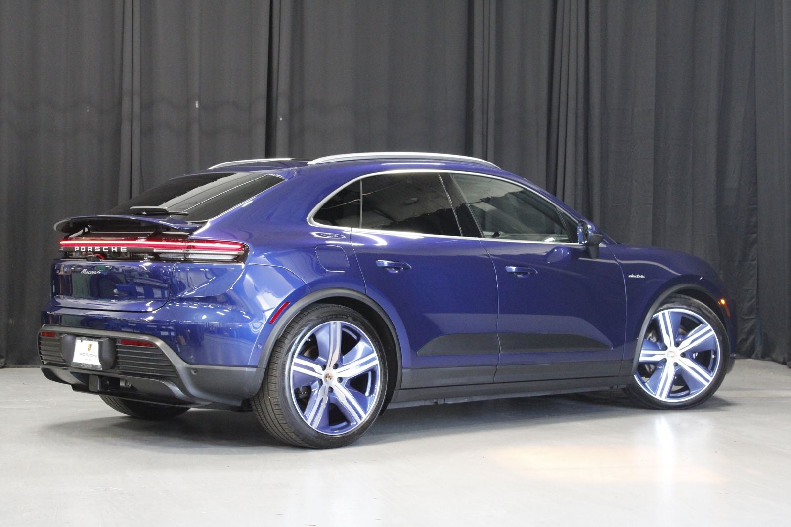 2024 Porsche Macan Macan 4 Electric