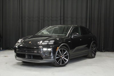 2026 Porsche Macan 4 Electric