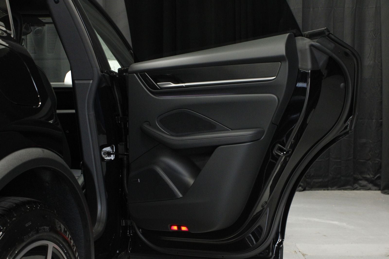 2026 Porsche Macan 4 Electric