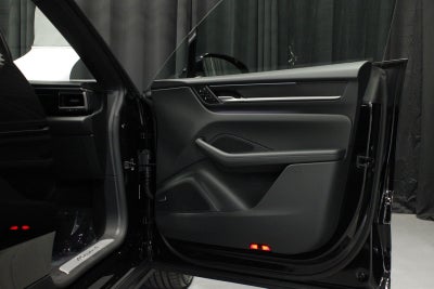 2026 Porsche Macan 4 Electric