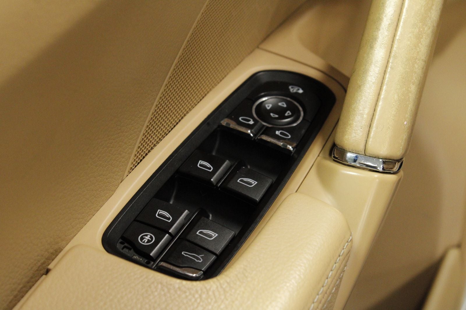 2011 Porsche Cayenne Cayenne S Tiptronic S