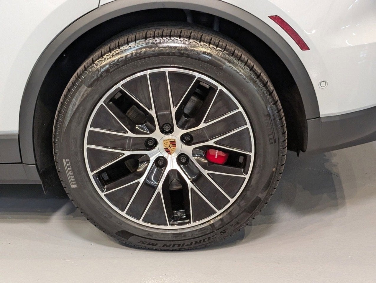 2025 Porsche Macan Electric 4S