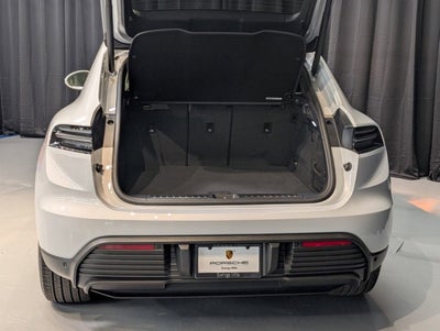 2025 Porsche Macan Electric 4S