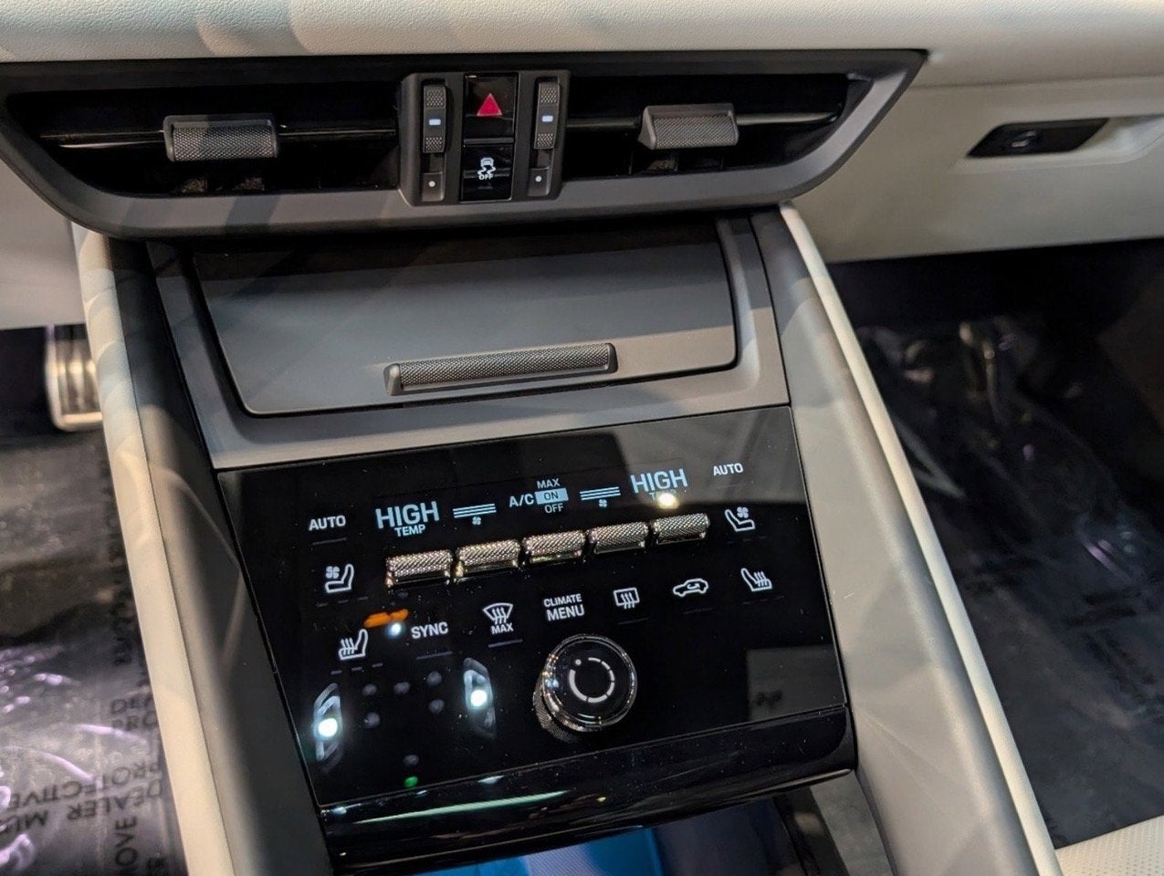 2025 Porsche Macan Electric 4S