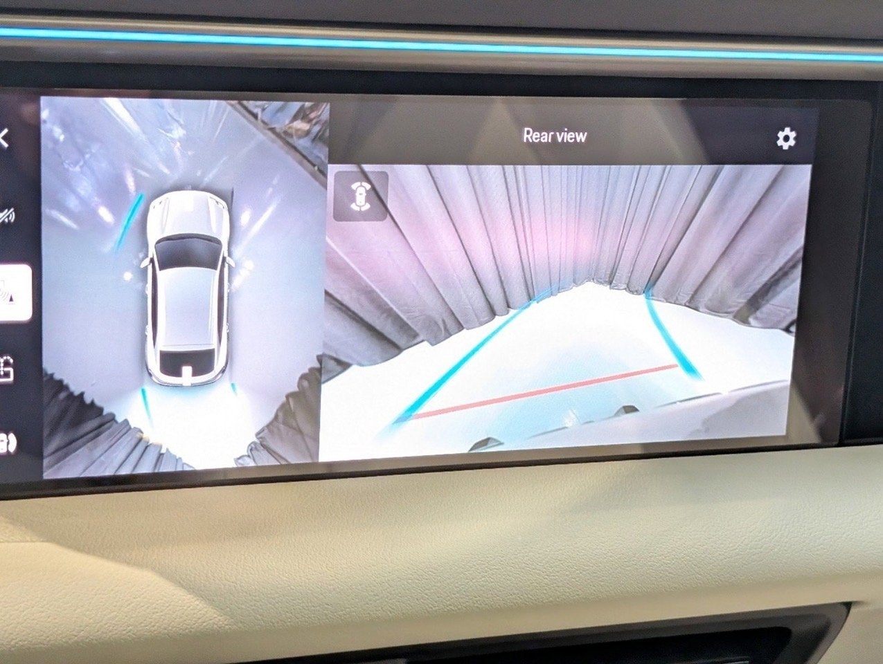 2025 Porsche Macan Electric 4S