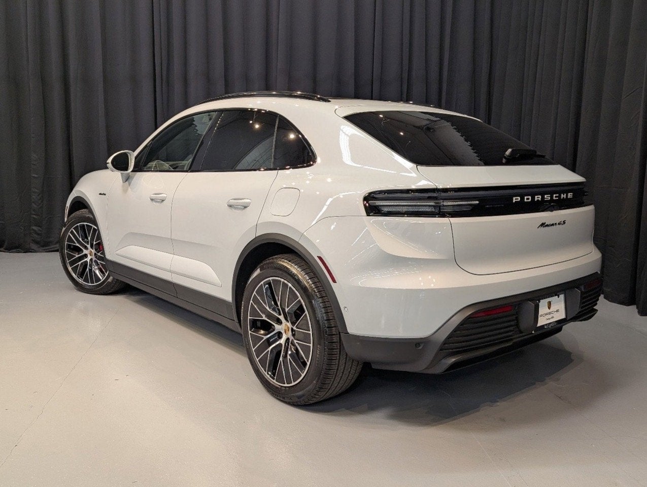 2025 Porsche Macan Electric 4S