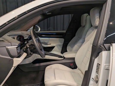 2025 Porsche Macan Electric 4S