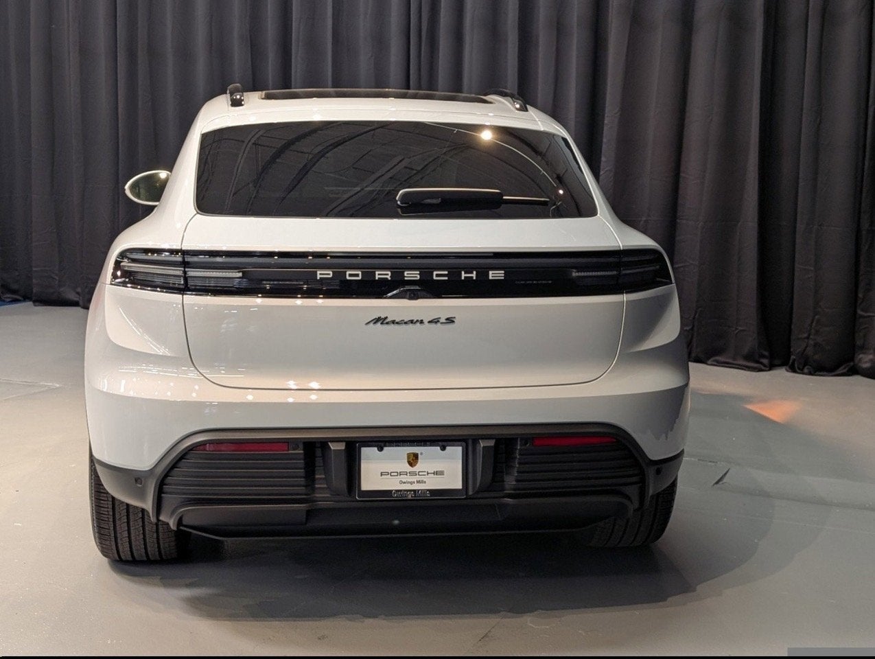 2025 Porsche Macan Electric 4S