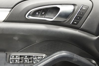 2015 Porsche Cayenne Turbo