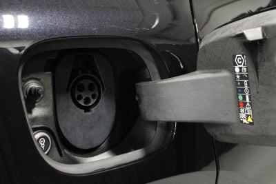 2025 Porsche Macan Macan Turbo Electric