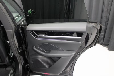 2025 Porsche Macan Electric Base