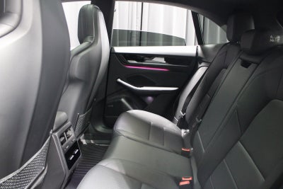 2025 Porsche Macan Electric Base