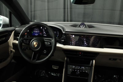 2025 Porsche Macan Electric