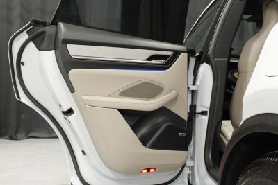 2025 Porsche Macan Electric