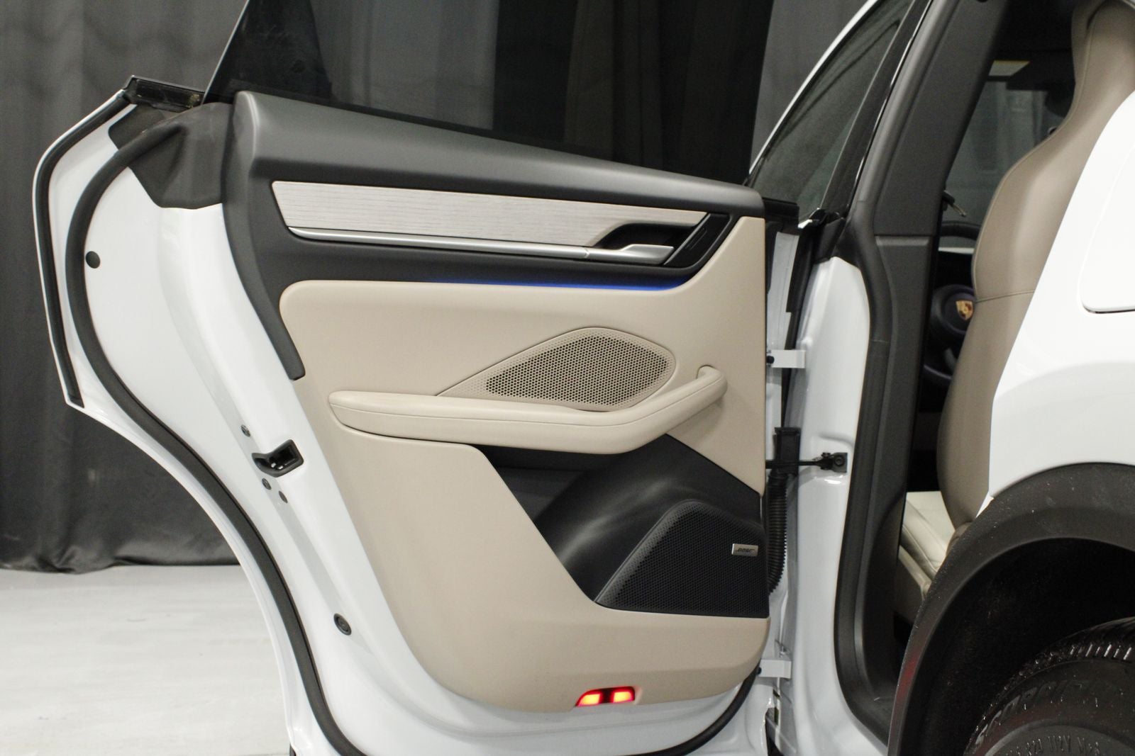 2025 Porsche Macan Electric