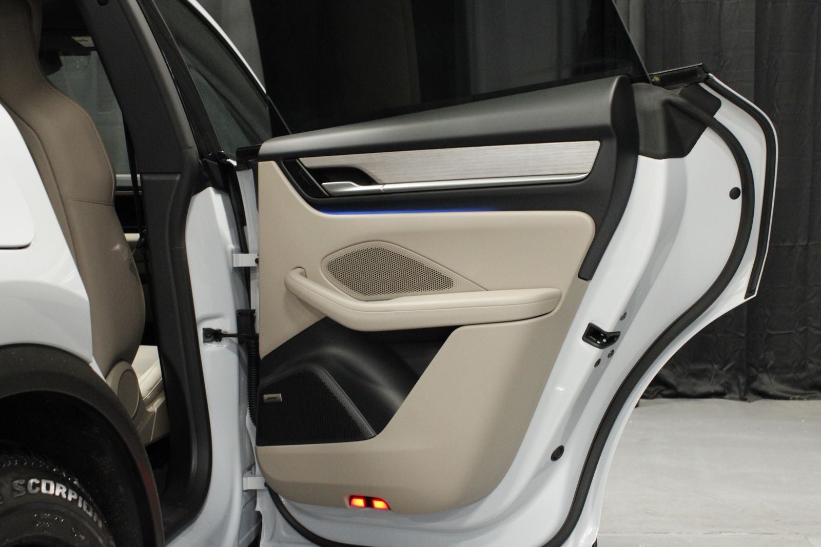 2025 Porsche Macan Electric