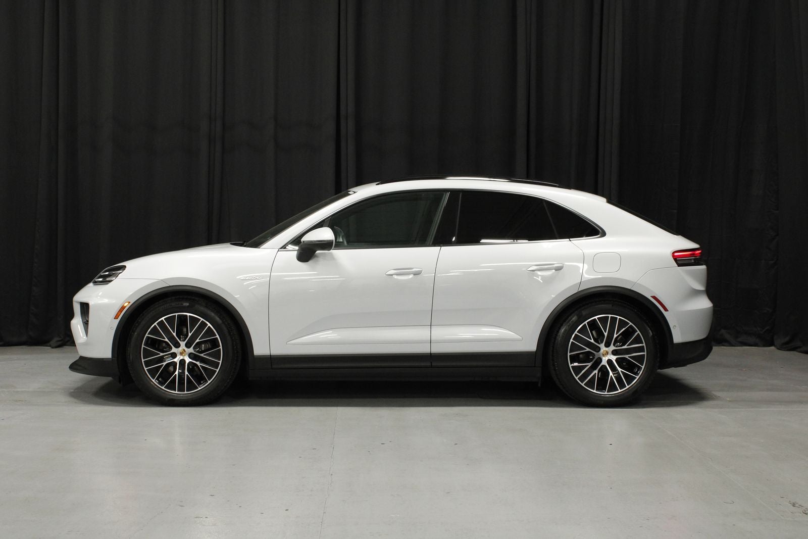 2025 Porsche Macan Electric