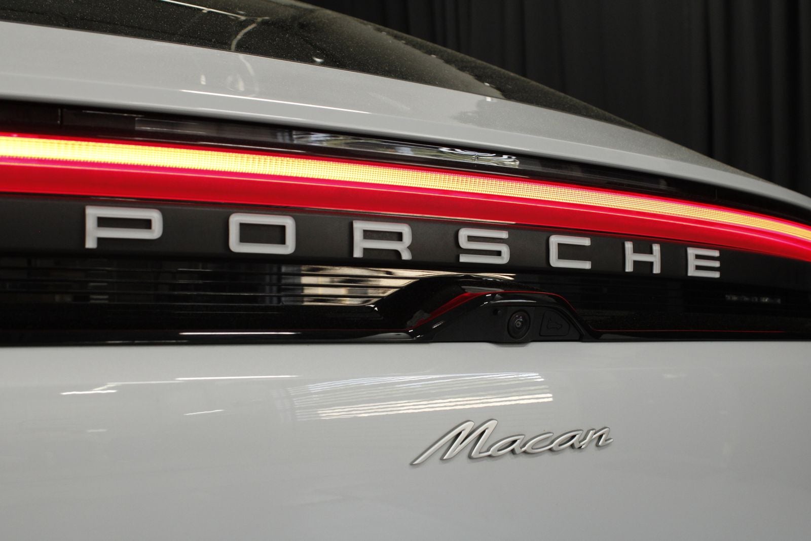 2025 Porsche Macan Electric