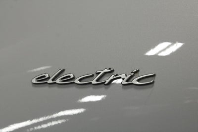 2025 Porsche Macan Electric