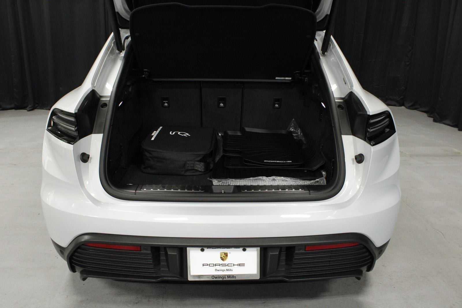 2025 Porsche Macan Electric