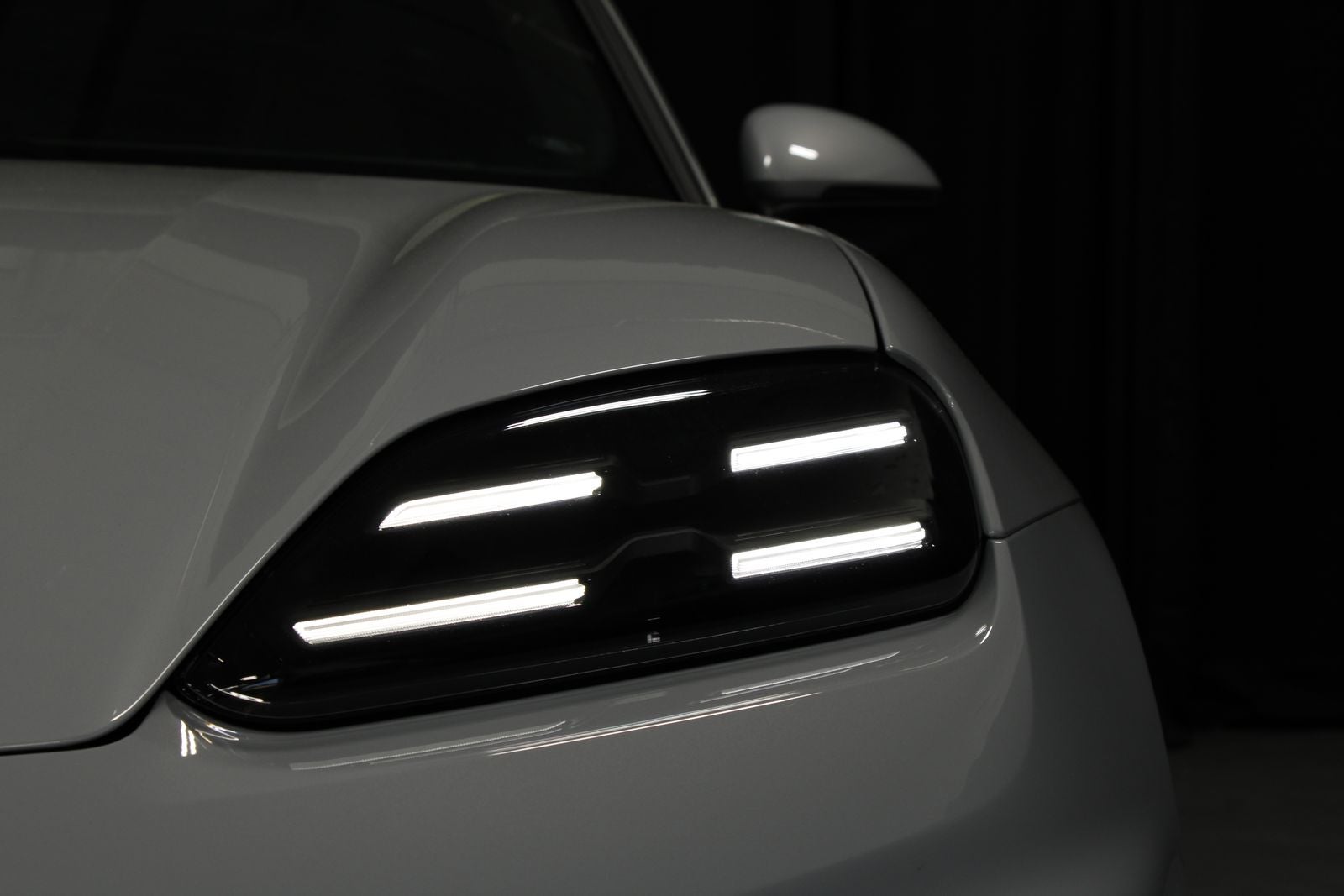 2025 Porsche Macan Electric