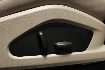 2025 Porsche Macan Electric