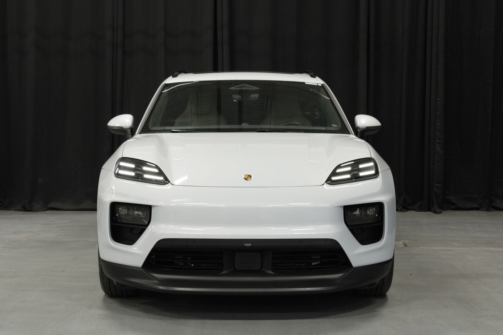 2025 Porsche Macan Electric