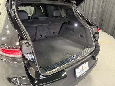 2026 Porsche Cayenne E-Hybrid Base