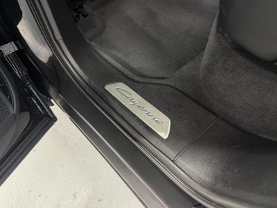 2026 Porsche Cayenne E-Hybrid Base