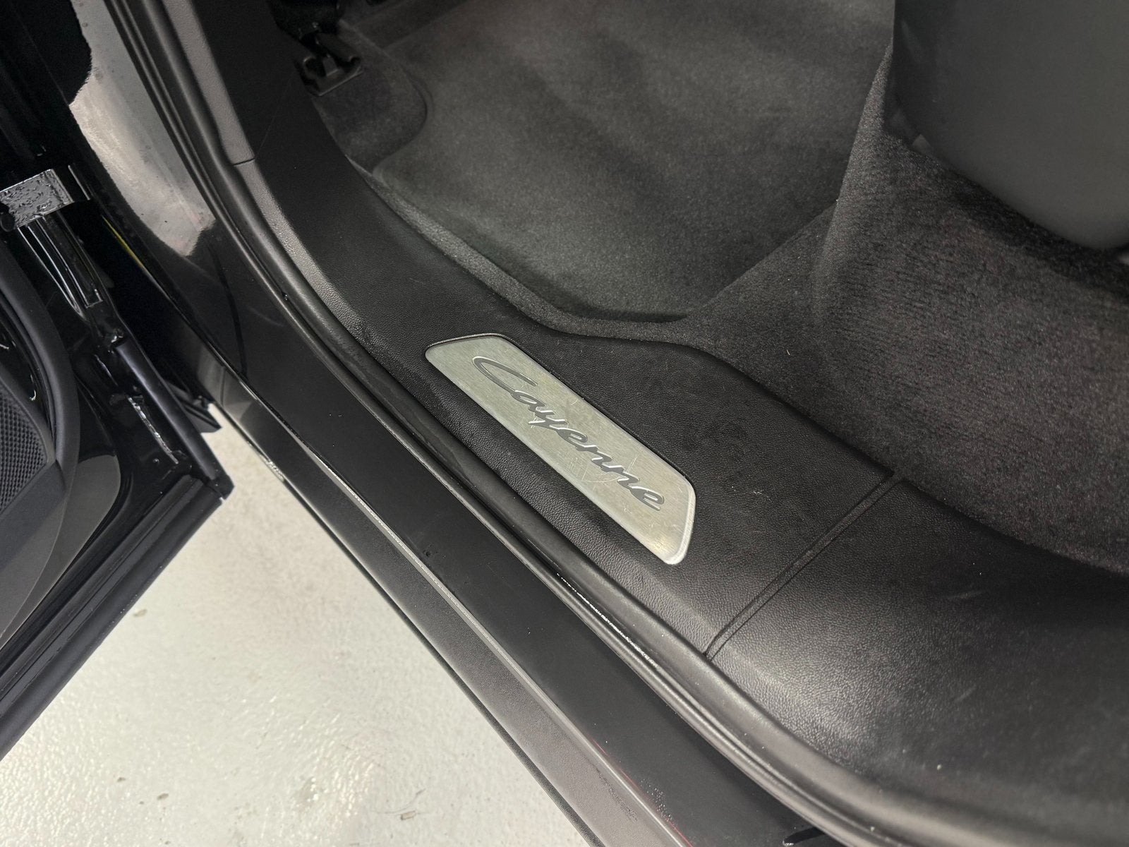 2026 Porsche Cayenne E-Hybrid Base