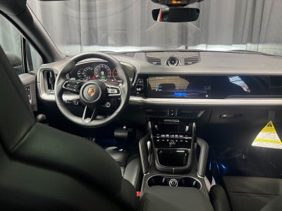 2026 Porsche Cayenne E-Hybrid Base