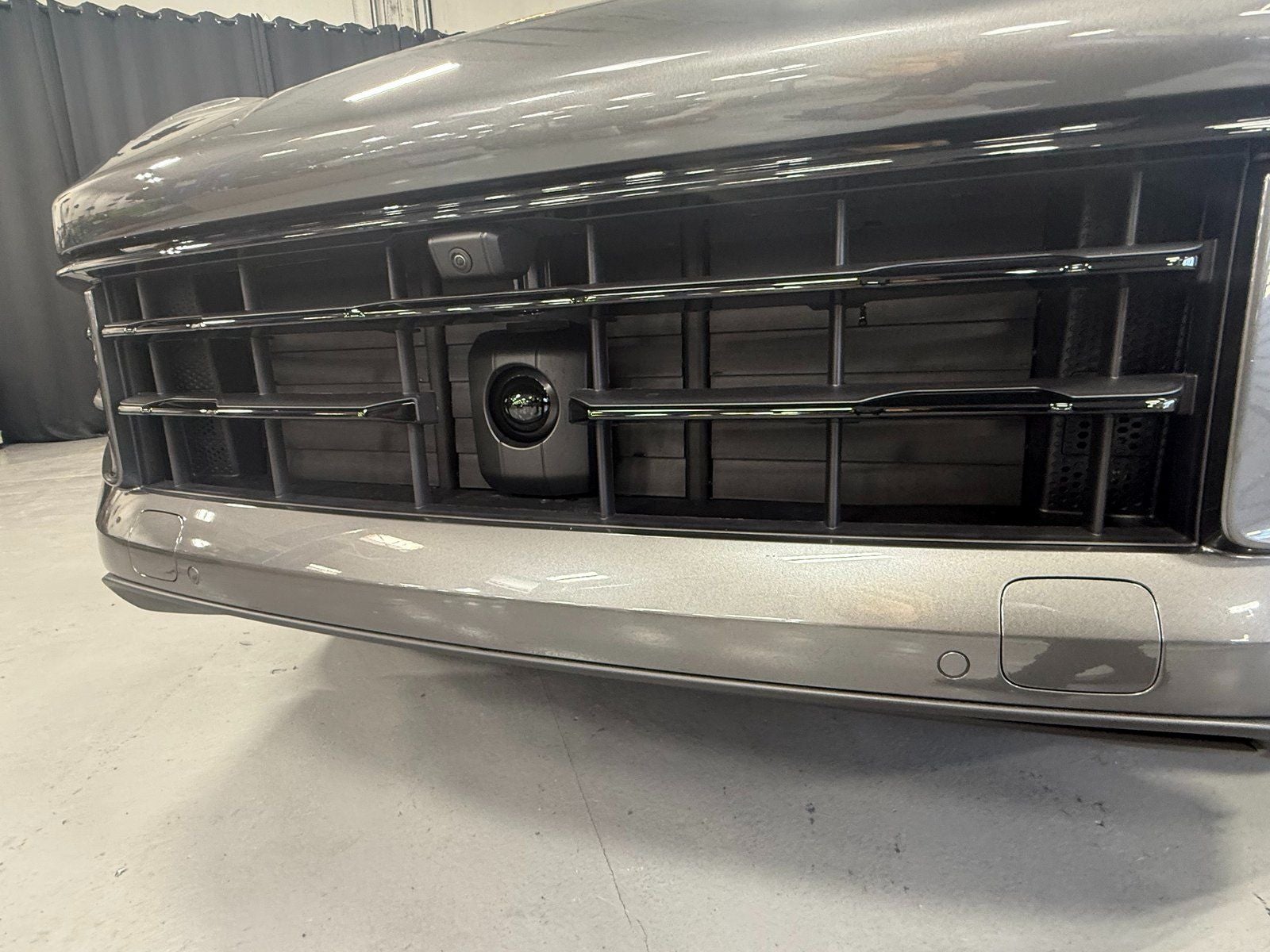 2026 Porsche Cayenne E-Hybrid Base