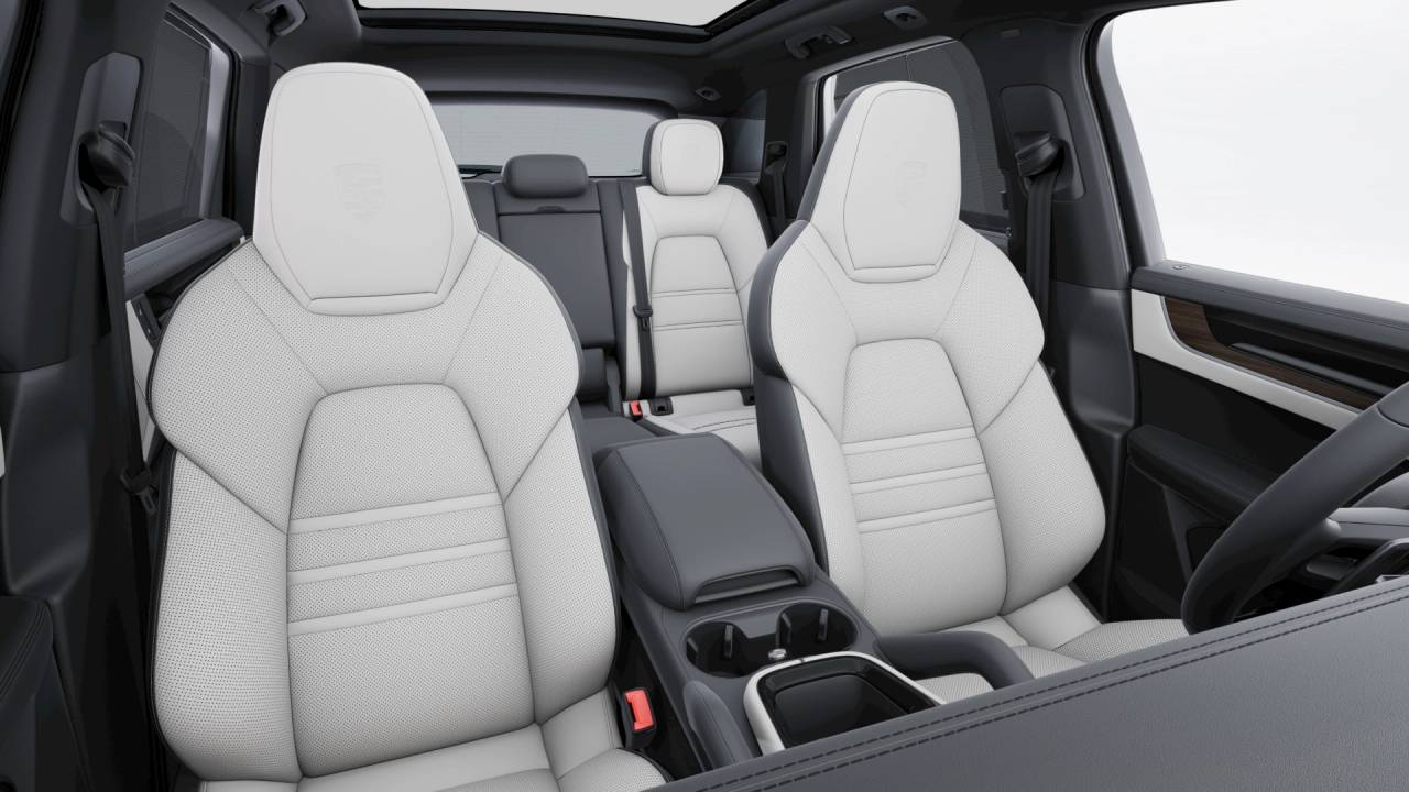 2026 Porsche Cayenne E-Hybrid Base