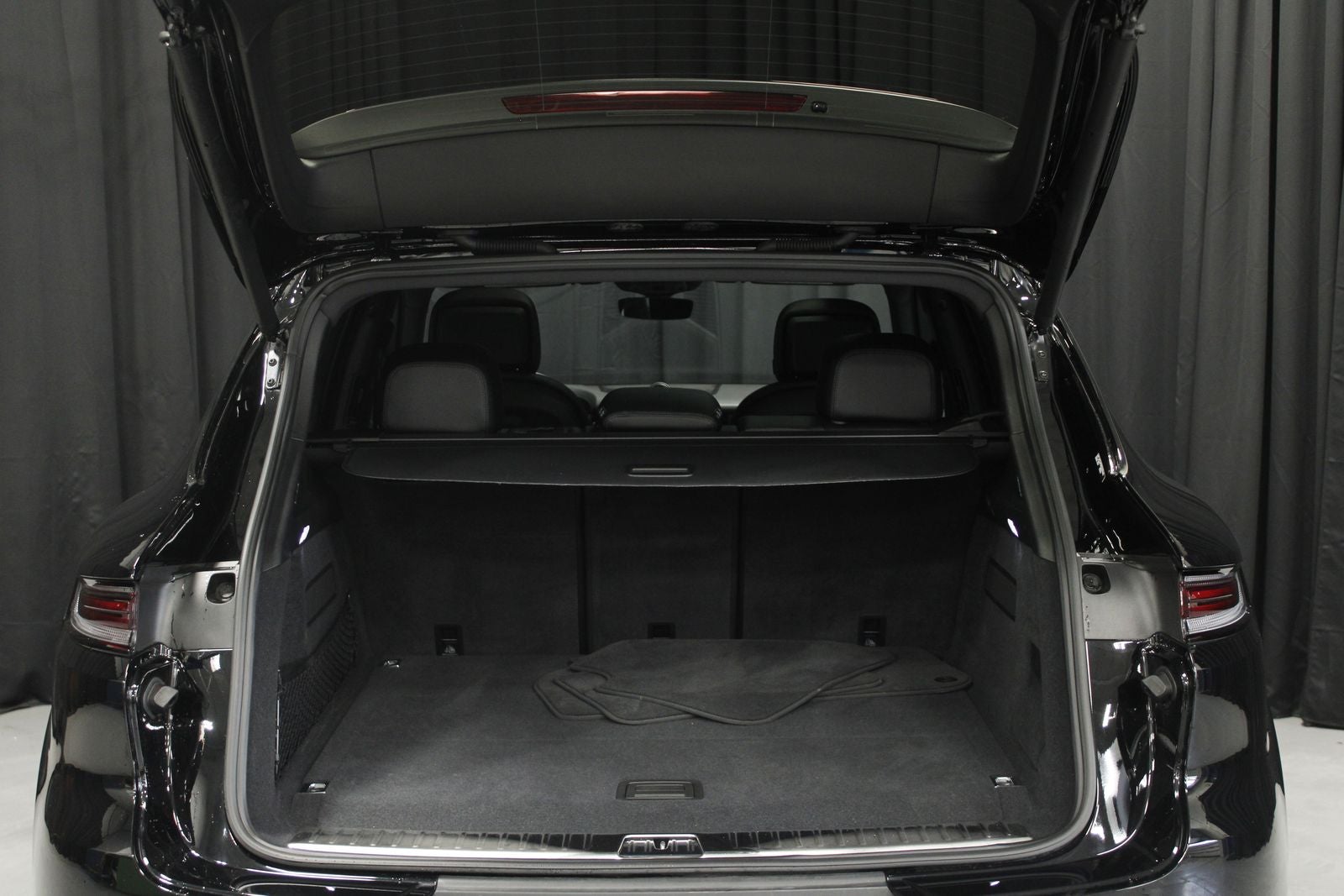 2024 Porsche Cayenne E-Hybrid