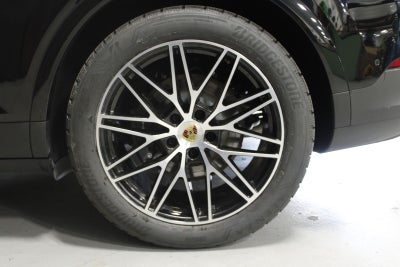 2024 Porsche Cayenne E-Hybrid