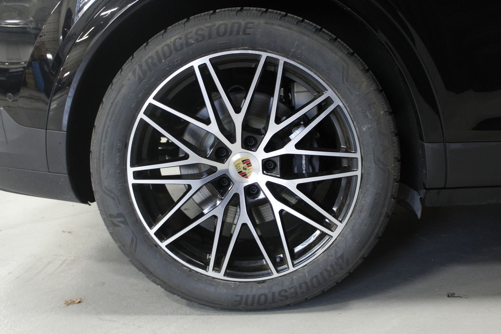 2024 Porsche Cayenne E-Hybrid