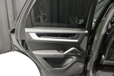 2024 Porsche Cayenne E-Hybrid