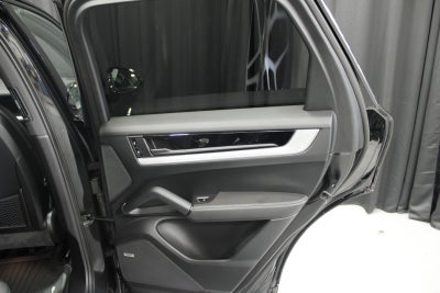 2024 Porsche Cayenne E-Hybrid