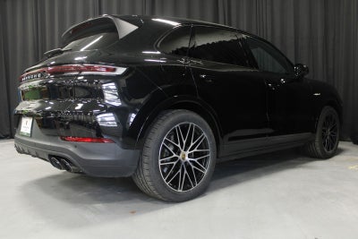 2024 Porsche Cayenne E-Hybrid
